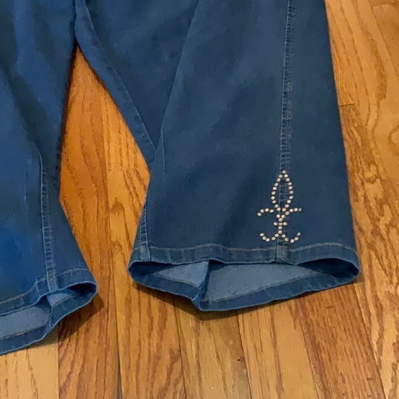 C.D.Daniels~Wide Leg Cropped\Capris 💙 - Picture 3 of 10